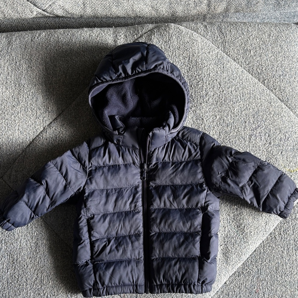 Uniqlo Navy Puffer Jacket with Hood